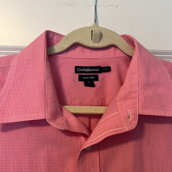 Men’s Pink Croft & Barrow Short-Sleeve Button Down - Picture 3 of 8